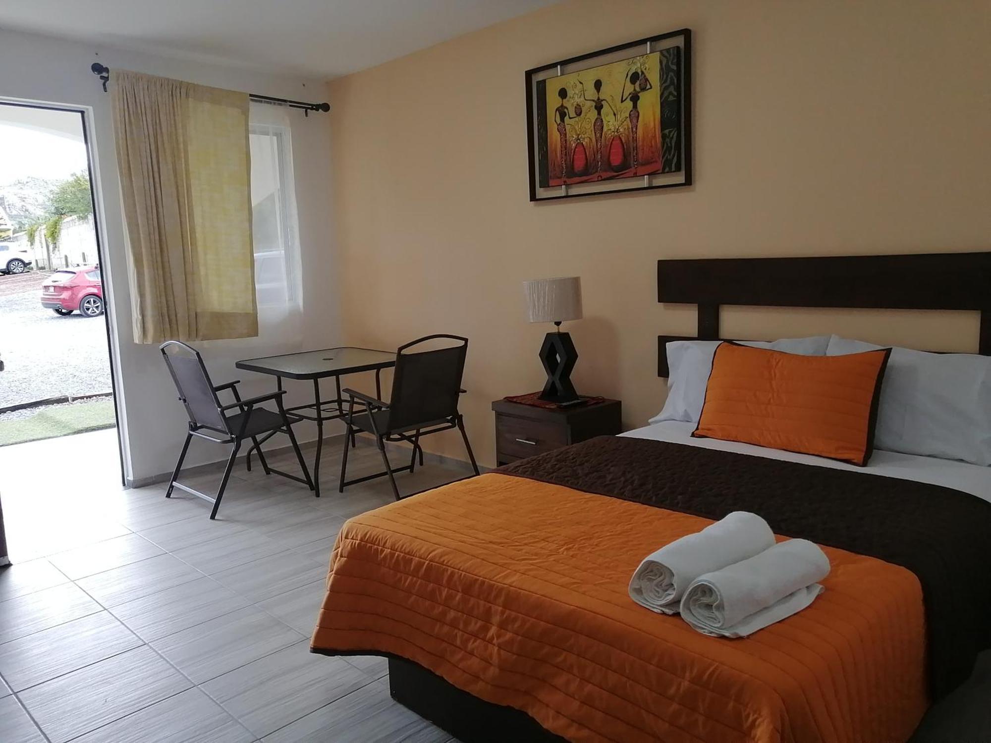 Hotel Quinta Las Fuentes Берналь Экстерьер фото